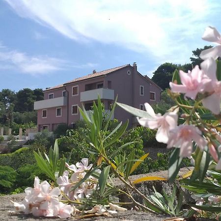 Amaryllis Residence, Apartment Diana & Deluxe Rooms With Shared Kitchen Veli Lošinj 外观 照片