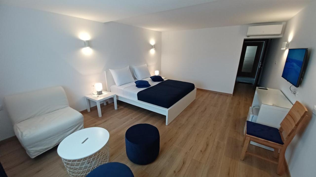 Amaryllis Residence, Apartment Diana & Deluxe Rooms With Shared Kitchen Veli Lošinj 外观 照片